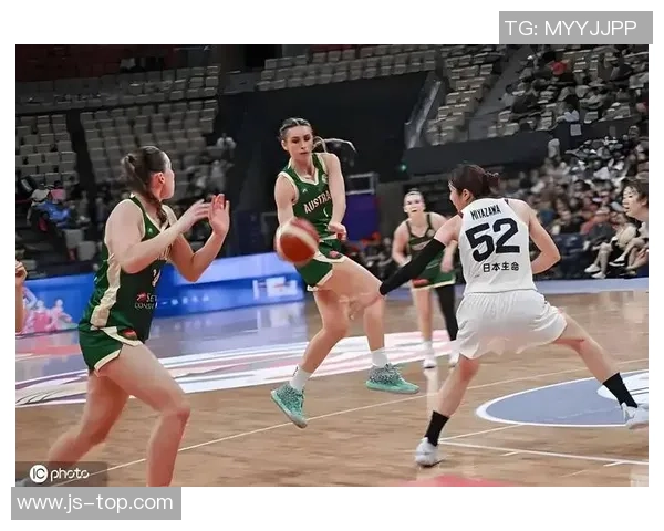 亚洲杯女篮冠军赛精彩对决日本女篮挑战澳洲队争夺桂冠